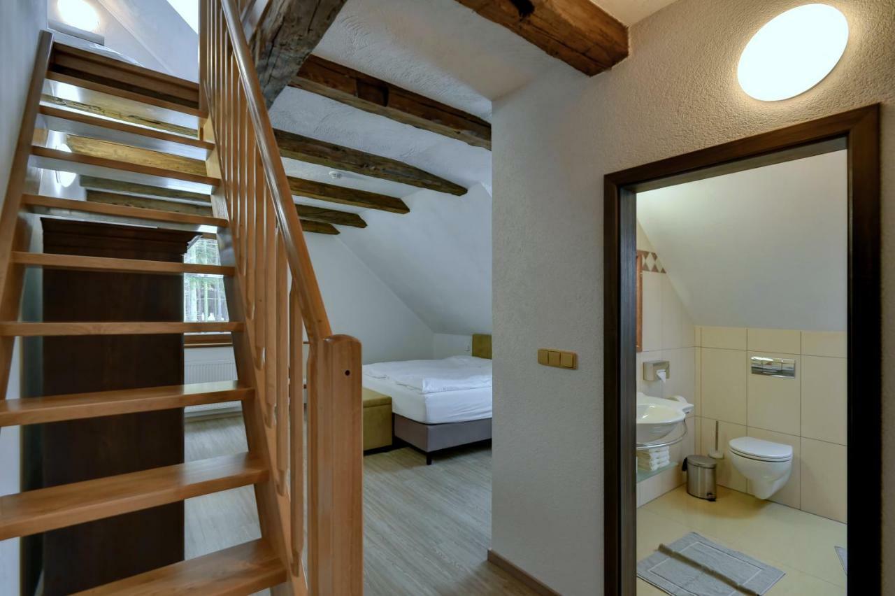 Zamecka Fortovna Obora - Forester House Kaznejov Dış mekan fotoğraf
