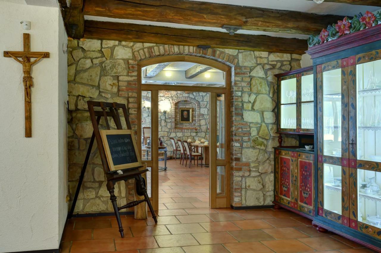 Zamecka Fortovna Obora - Forester House Kaznejov Dış mekan fotoğraf