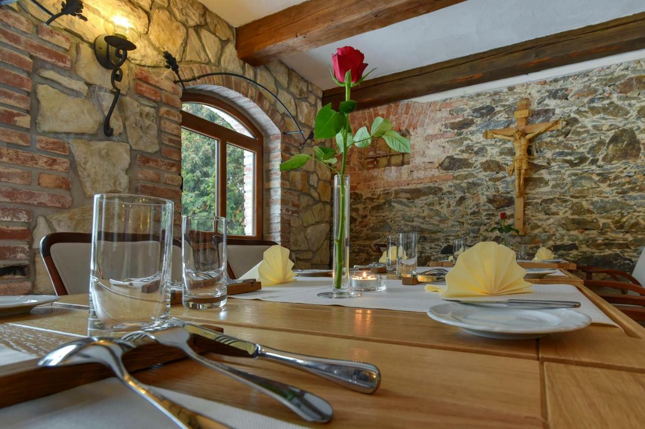 Zamecka Fortovna Obora - Forester House Kaznejov Dış mekan fotoğraf