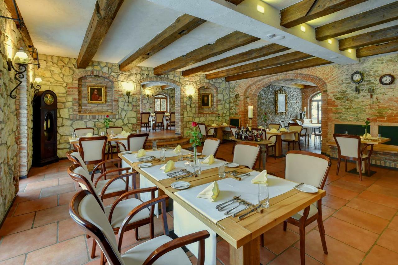 Zamecka Fortovna Obora - Forester House Kaznejov Dış mekan fotoğraf