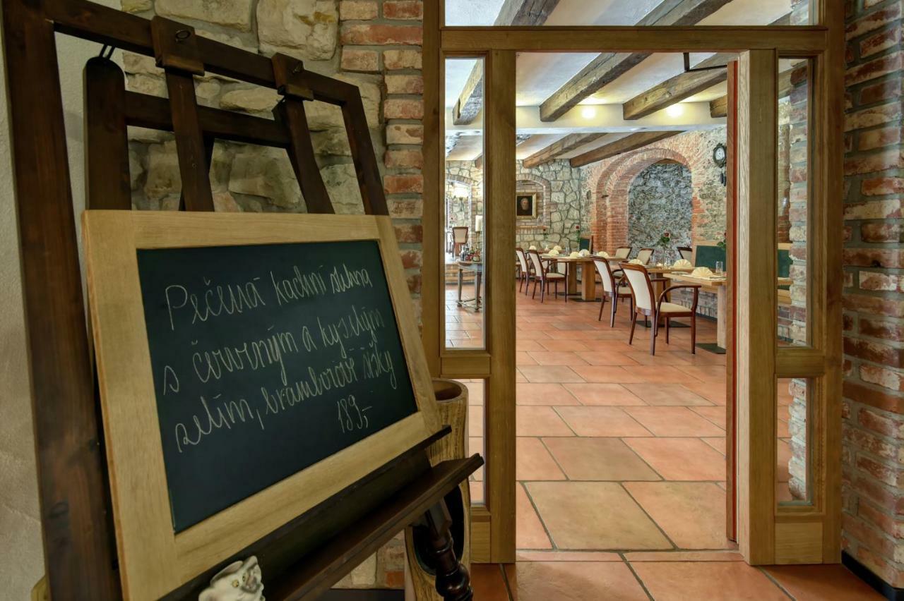 Zamecka Fortovna Obora - Forester House Kaznejov Dış mekan fotoğraf